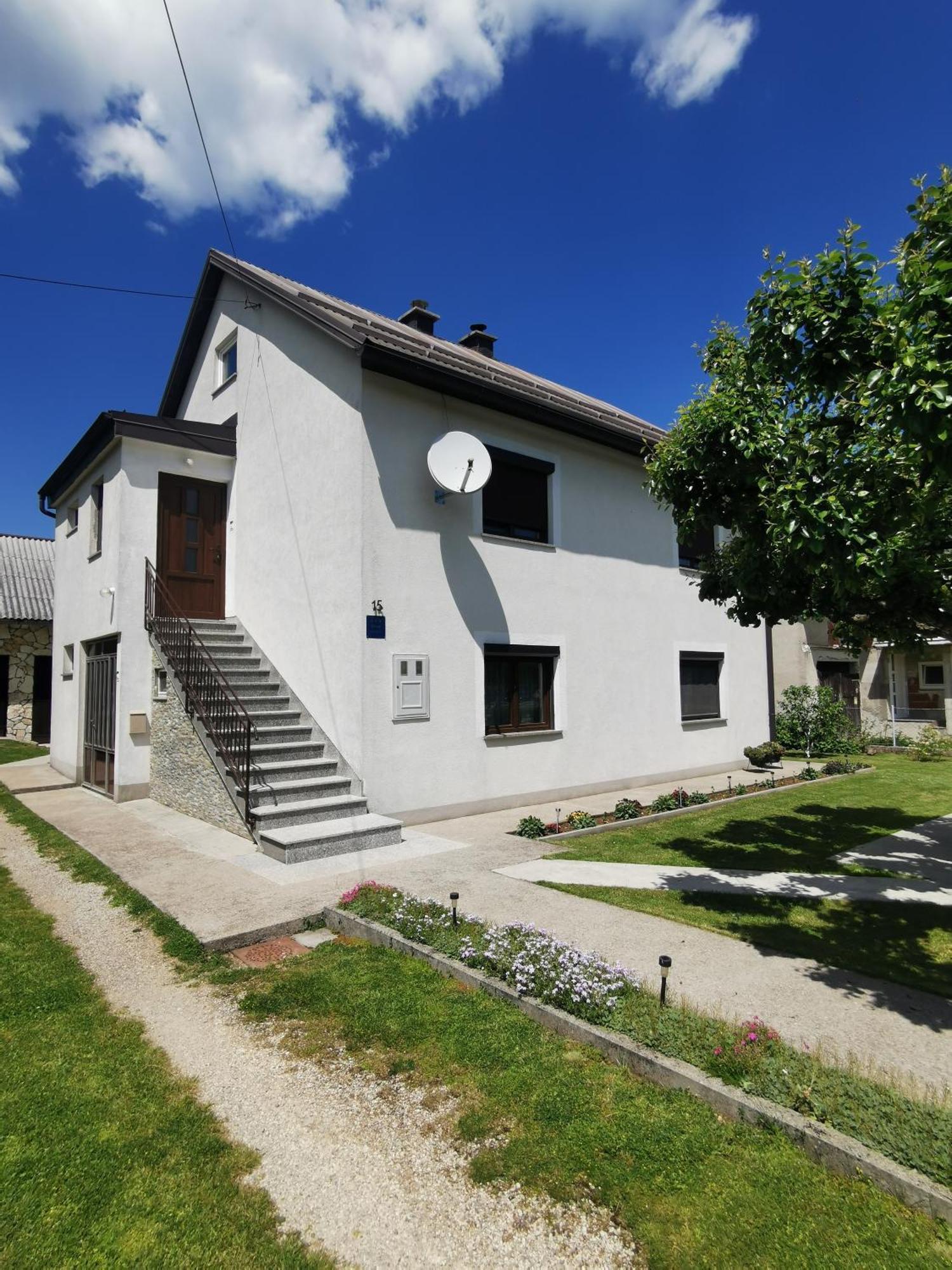Apartment Milka Korenica Exterior photo